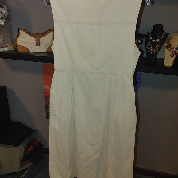L.L. Bean Cream Sleeveless Sheath Dress With Pockets, Size 8 (Medium). - Picture 3 of 5